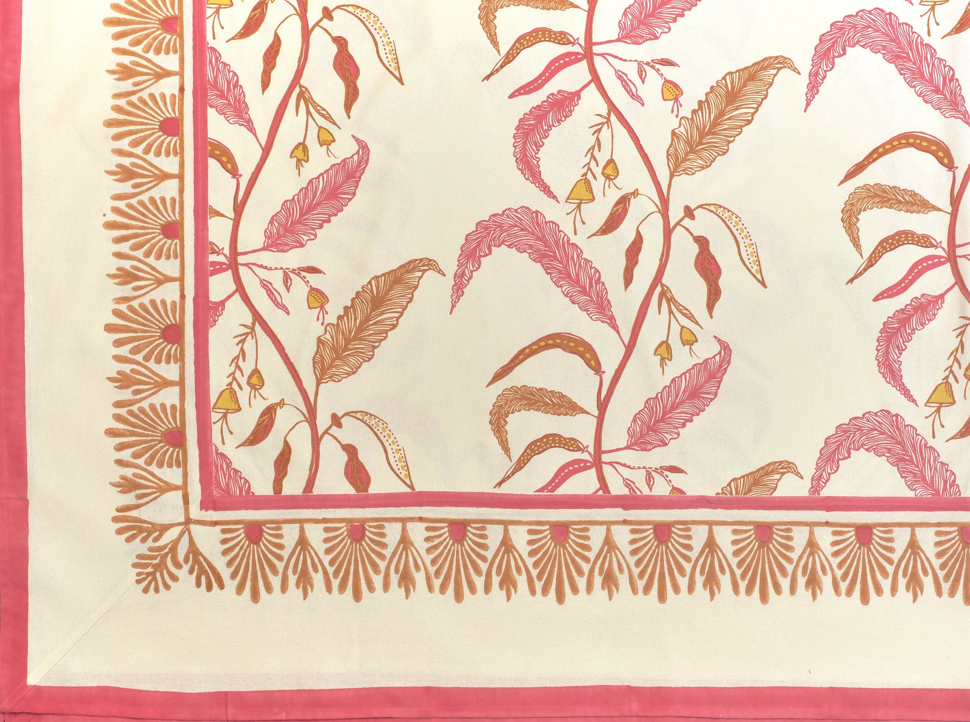 MAISON VENU | Tuileries Tablecloth Blockprinted Trim